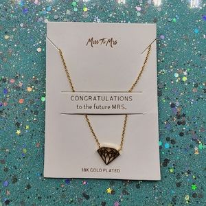 Diamond Shaped Pendant Necklace